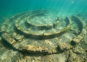 Formações circulares submersas perto de Cádiz evocam Atlântida