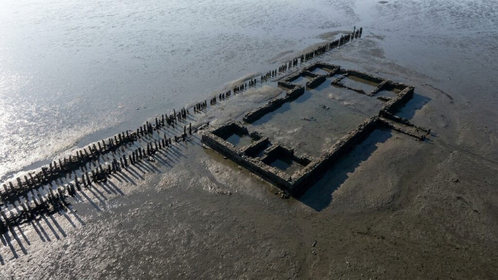 Mergulhadores alemães encontraram sob a lama do Mar do Norte a cidade medieval que afundou numa única noite e que inspirou a lenda europeia mais antiga sobre o fim de uma civilização