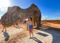 A Terra dos Gigantes em Minas Gerais: a cidade onde um dinossauro de 27 metros e a maior feira de gado do mundo colocam a cidade no mapa internacional