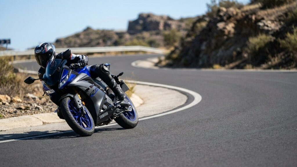 Tecnologia de pista por menos de R$ 26 mil transforma esta Yamaha em uma das esportivas mais desejadas pelos jovens motociclistas