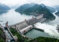 A barragem de 185 metros que transformou o rio Yangtzé em potência energética mostra o preço e a força das megas obras chinesas