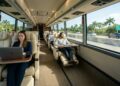 Equipado com apenas 27 poltronas de couro reclináveis em 140 graus, o veículo de turismo americano é a maior referência de conforto na Flórida