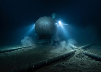 Submarino russo avança sobre cabos submarinos no escuro profundo do oceano
