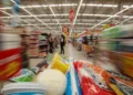 Na comparação com Maio, grupo de Alimentação e bebidas deve subir menos (Foto: Joédson Alves/ Agência Brasil)