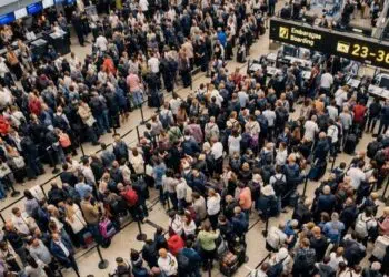 Aeroporto lotado