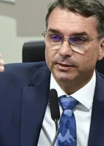 FLÁVIO BOLSONARO