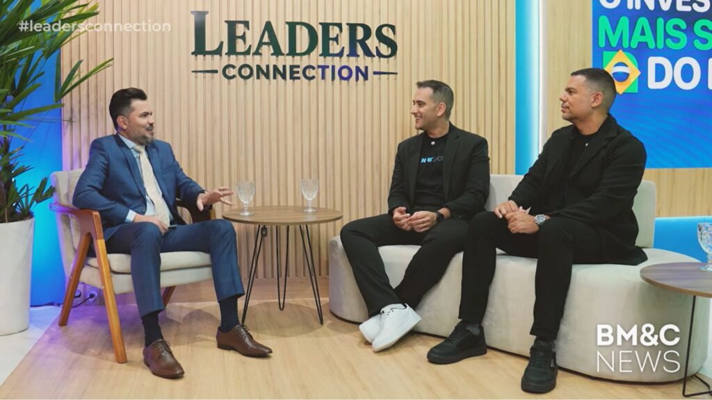 LEADERS CONNECTION