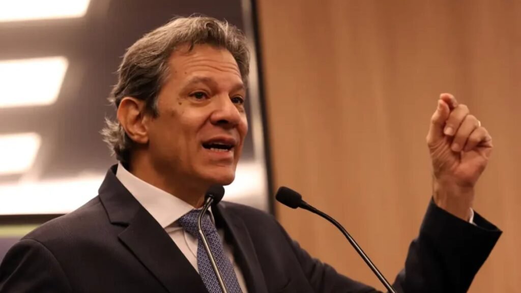 Nada como um dia após o outro: agora, Haddad questiona pesquisa