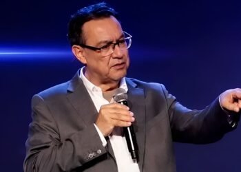 O candidato à presidência da Repúblicam Augusto Cury em entrevista à imprensa.