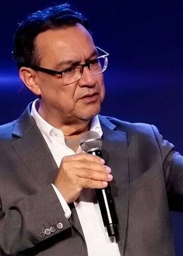 O candidato à presidência da Repúblicam Augusto Cury em entrevista à imprensa.
