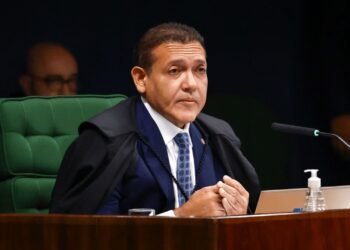 nunes marques - flávio bolsonaro