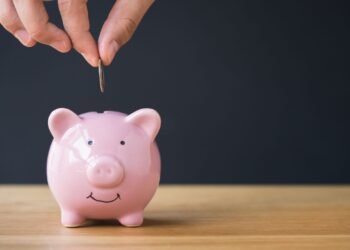 poupança, Tesouro Selic e CDB: quanto rendem R$ 10 mil com Selic a 14%