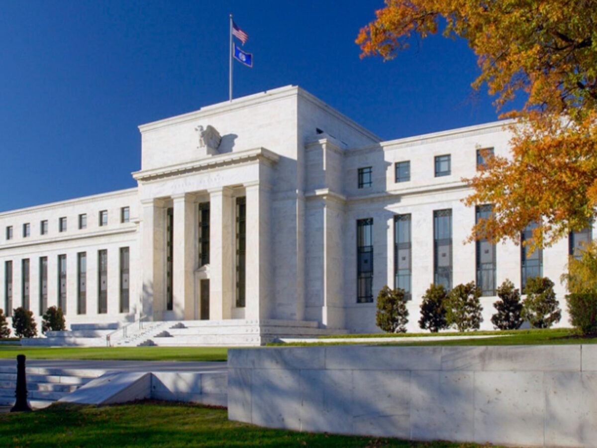 Fachada do Federal Reserve.
