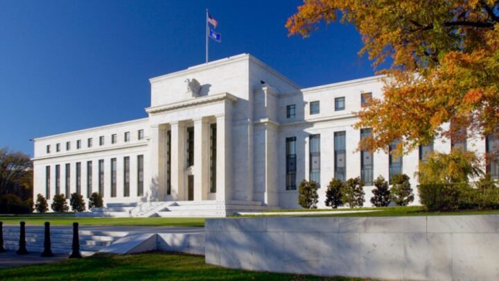 Fachada do Federal Reserve.