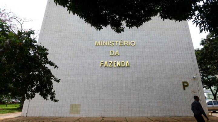 Fachada do Ministério da Fazenda.