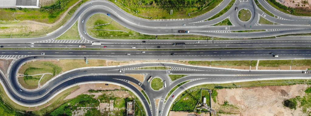 Notícias corporativas: Rodovias da Motiva registram alta no tráfego e Light sai da recuperação judicial