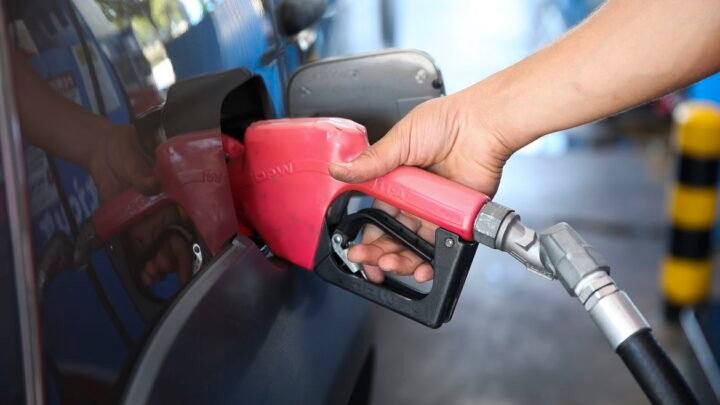 Governo deve manter subsídio de R$ 2,12 ao diesel por mais 30 dias