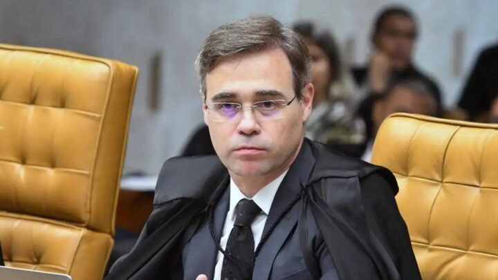 Mendonça manda redes revisem remoção sobre Nossa Senhora