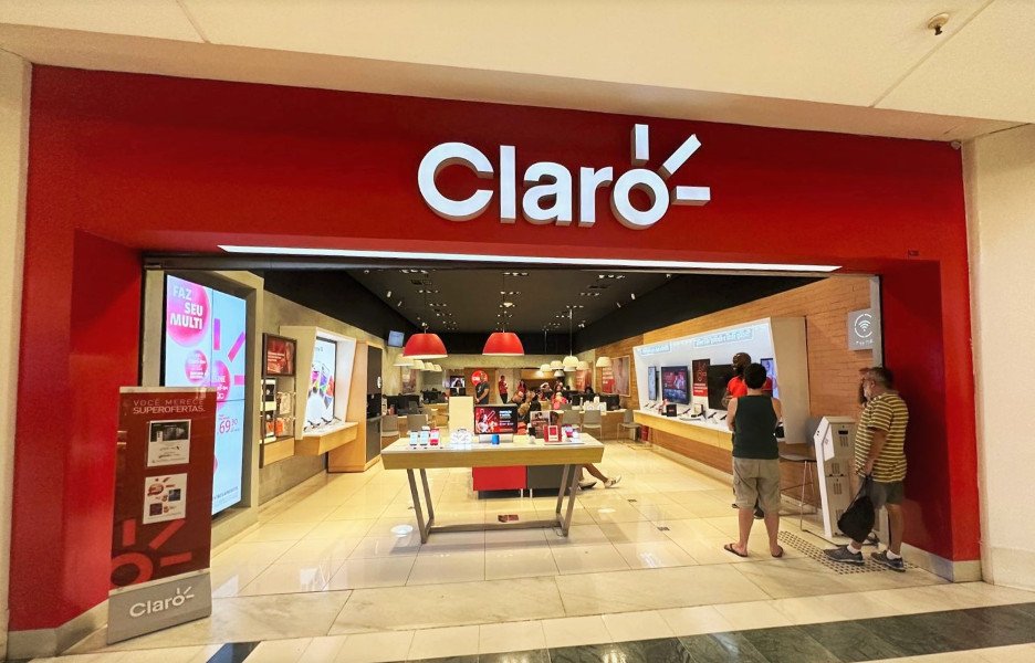 Cade aprova aquisição de 72,8% da Desktop pela Claro
